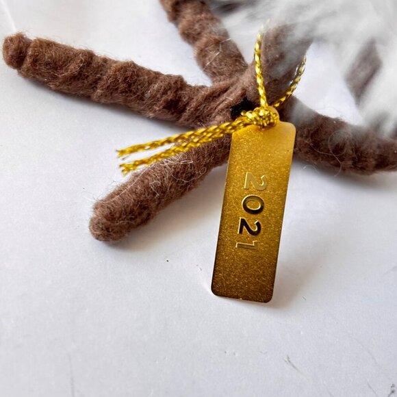 Target Wondershop Bird 2021 Dewy Featherly Friends 2021 Winter  Vest Hat - Picture 4 of 4